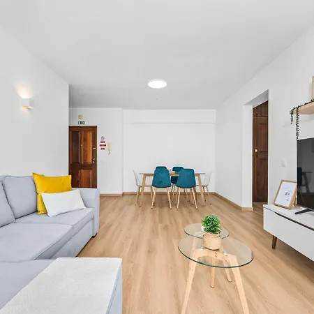 Orion's Retreat Garajau, Apartment Caniço